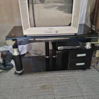 تلویزیون سامسونگ با میز
