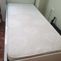 تخت خواب یک نفره