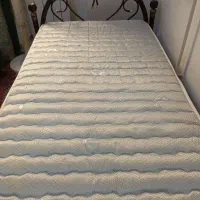 تخت یک نفره