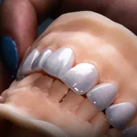 استخدام پذیرش و دستیار دندانپزشکی