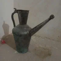 یک عدد آفتابه مسی قدیمی به فروش میرسد