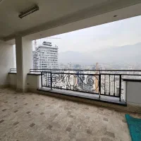 فرشته ۳۰۰متر ۴خواب ۲پارکینگ فول مشاعات