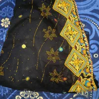 لباس دست دوز و چادر بلوچی