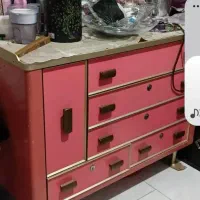 میز دراور ۸۰ ساله فرح