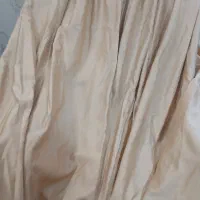 پرده ساتن قدیمی و ضخیم سالم و نو با یالان