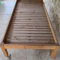 تخت چوبی یک نفره
