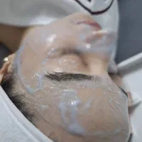 پاکسازی و فیشال پوست در اصفهان