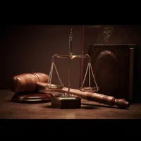 وکیل پایه یک دادگستری