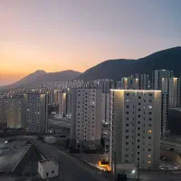 آپارتمان ۹۰متری طبقه۵ وبودار پردیس فاز۱۱