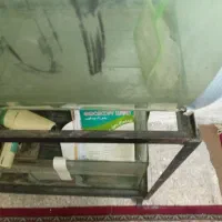 اگواریوم ۱ متری ۱ عددش شیشه حلال