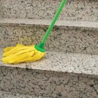 نظافتچی راه پله ونظافت واحد اداری وتجاری هستم
