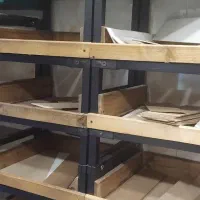 قفسه چوب روس