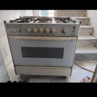 فروشنده و خریدار اجاق گاز فر قدیمی