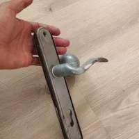دستگیره درب اپارتمانی