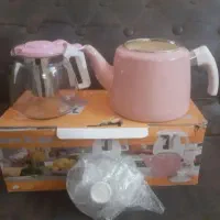 کتری و قوری نو همراه با کارتن