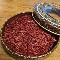 زعفران سوپرنگین ممتاز تک کائنات  بسته‌بندی خاتم