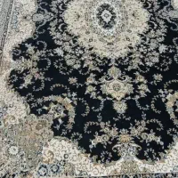 فرش شسته شده لوستر برنجی سنگین مبل سلطنتی راحت