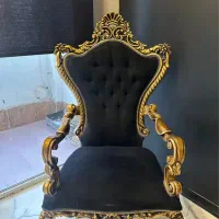 مبل شاه نشین تک مشکی مدرن کاملا سالم
