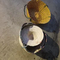 زنبیل و کلاه . متکو و دله خرما