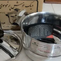 زودپز موسوی نو در کارتن