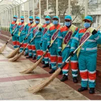 استخدام کارگر رفت و روب و جمع آوری زباله