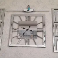 ساعت آینه ای