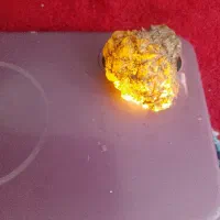 سنگ عقیق زرد