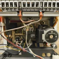 تعمیرکار،سرویس‌کار،نصاب پکیج/کولرگازی‌وآبی/آبگرمکن