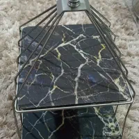 مقداری ظروف و وسایل آشپز خانه