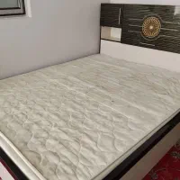 تخت سالم