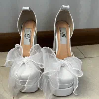 کفش پاشنه بلند