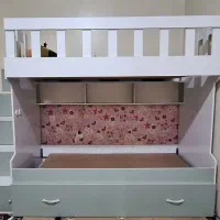 تخت دو طبقه