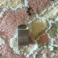 فلش 32 بکسو