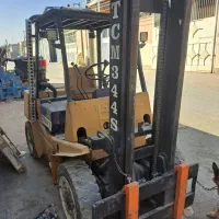 لیفتراک ۳ تن TCM و موتور برق دیزل بنز