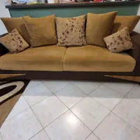 فروش مبل ۹نفره بامیزوسط باپارچه ترک،درحدبسیارنو