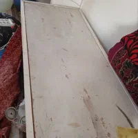 تخت اهنی