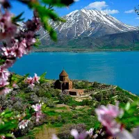تور زمینی وان