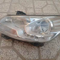 چراغ جلو ماشین