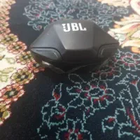 ایرپاد یک گوش