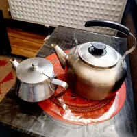 کتری و قوری استیل ، هر دو باهم ، قابل ارسال