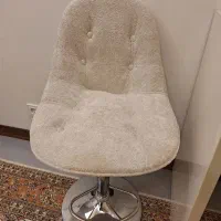 صندلی ، فرش ، روتختی ، بلندگو