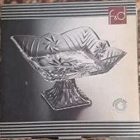 میوه خوری پایه دار
