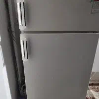 یخچال کهنه و سوخته