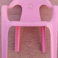 صندلی بچه گانه تمیز وسالم