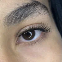 کاشت مژه
