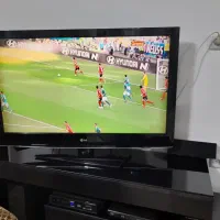 میز و تلوزیون باهم