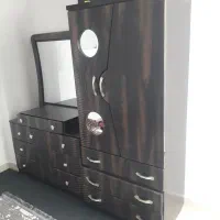 کمد لباس لوازم آرایش