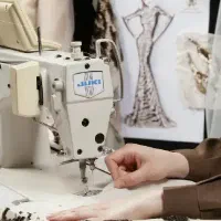 چرخ کار و اتو کار.بسته بندی.نمونه دوز.راننده سرویس