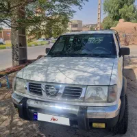 نیسان پیکاپ دو کابین مدل ۱۳۸۳