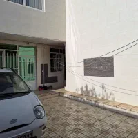ملکیت 150 متر زمین دو طبقه بنا 95 خ حبیبی